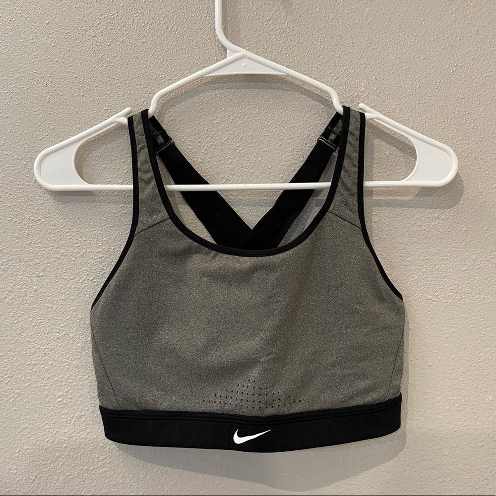 Nike Strappy Padded Sportsbra